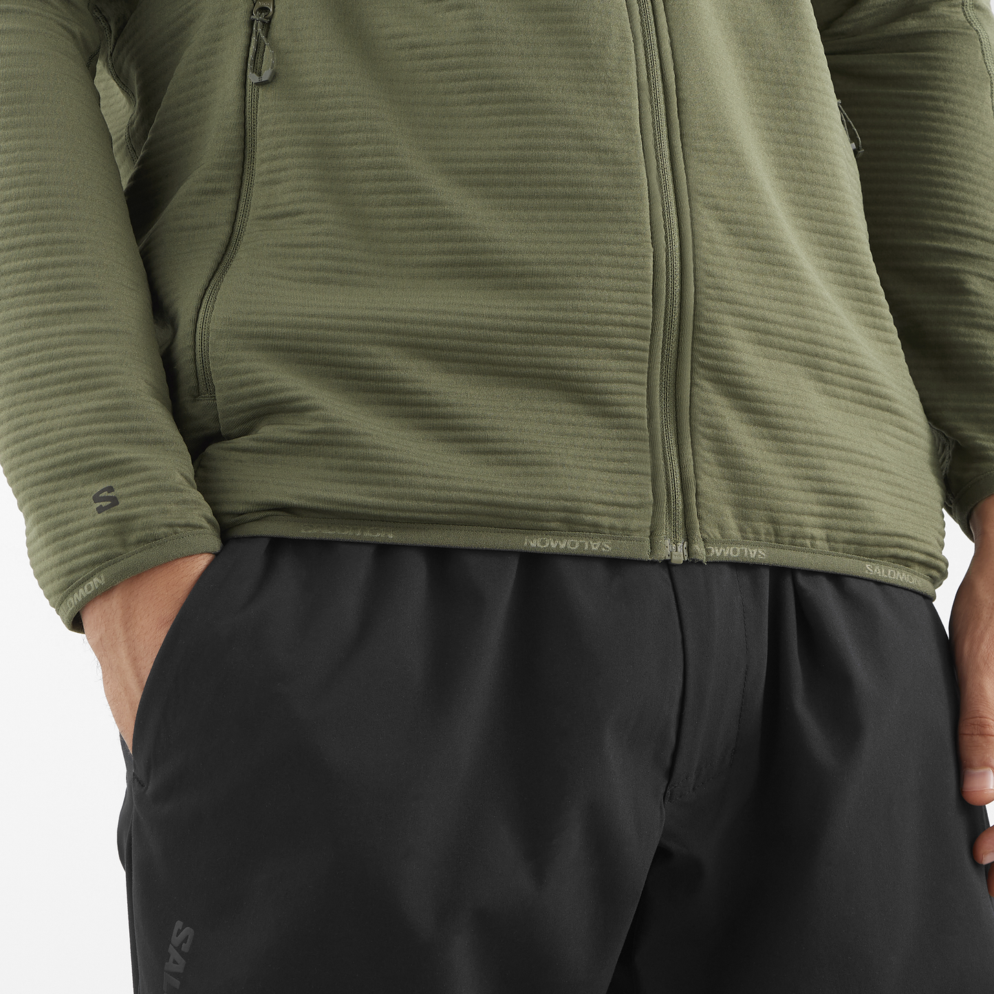 ESSENTIAL LIGHTWARM