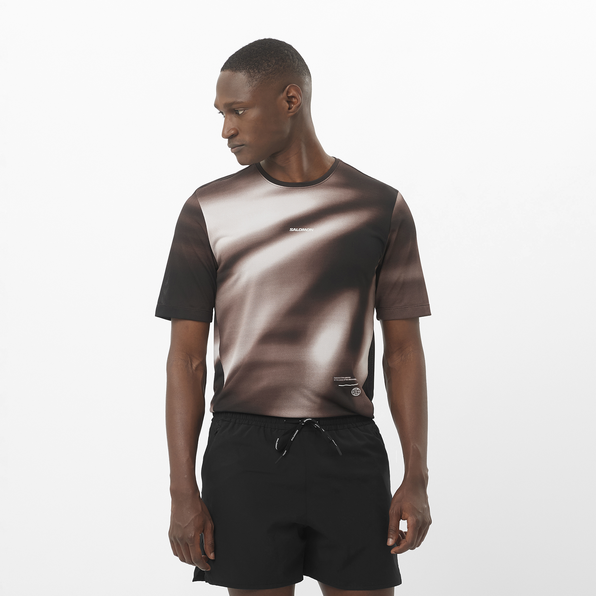 【Salomon】 正規品★ Men's SHKout Core T-Shirt ★人気 Salomon Men's Shkout Core Short Sleeve Tee Deep Black | Buy