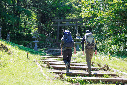 SALOMON × YAMAP　富士みちをゼロ合目から歩く「後編」を公開