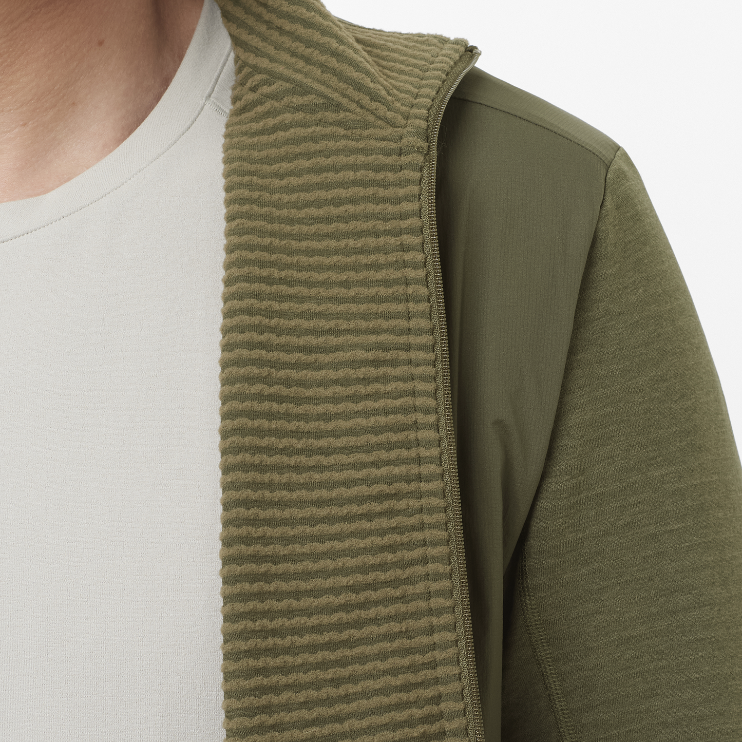 ESSENTIAL LIGHTWARM HYBRID