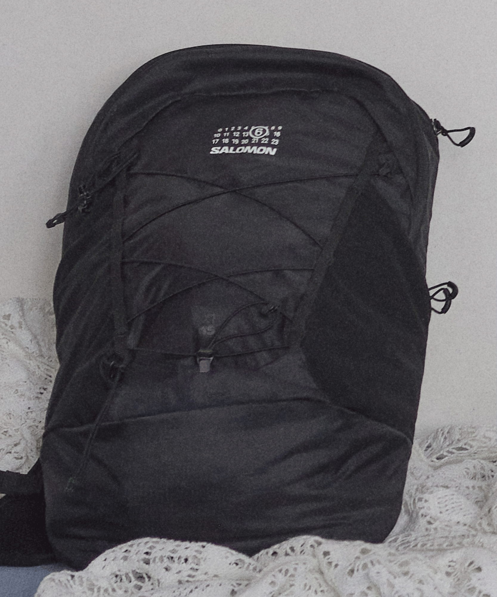 新品正規品 MM6 x Salomon Numeric ナイロンバックパック MM6 【公式通販】